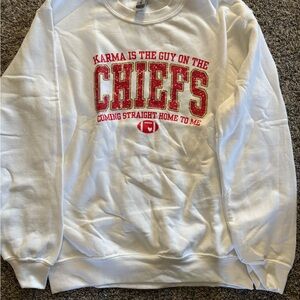White Chiefs Graphic Men's Sweater